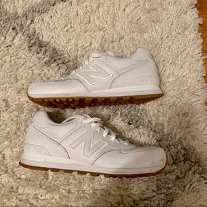 Men’s White New Balance Tennis Shoes